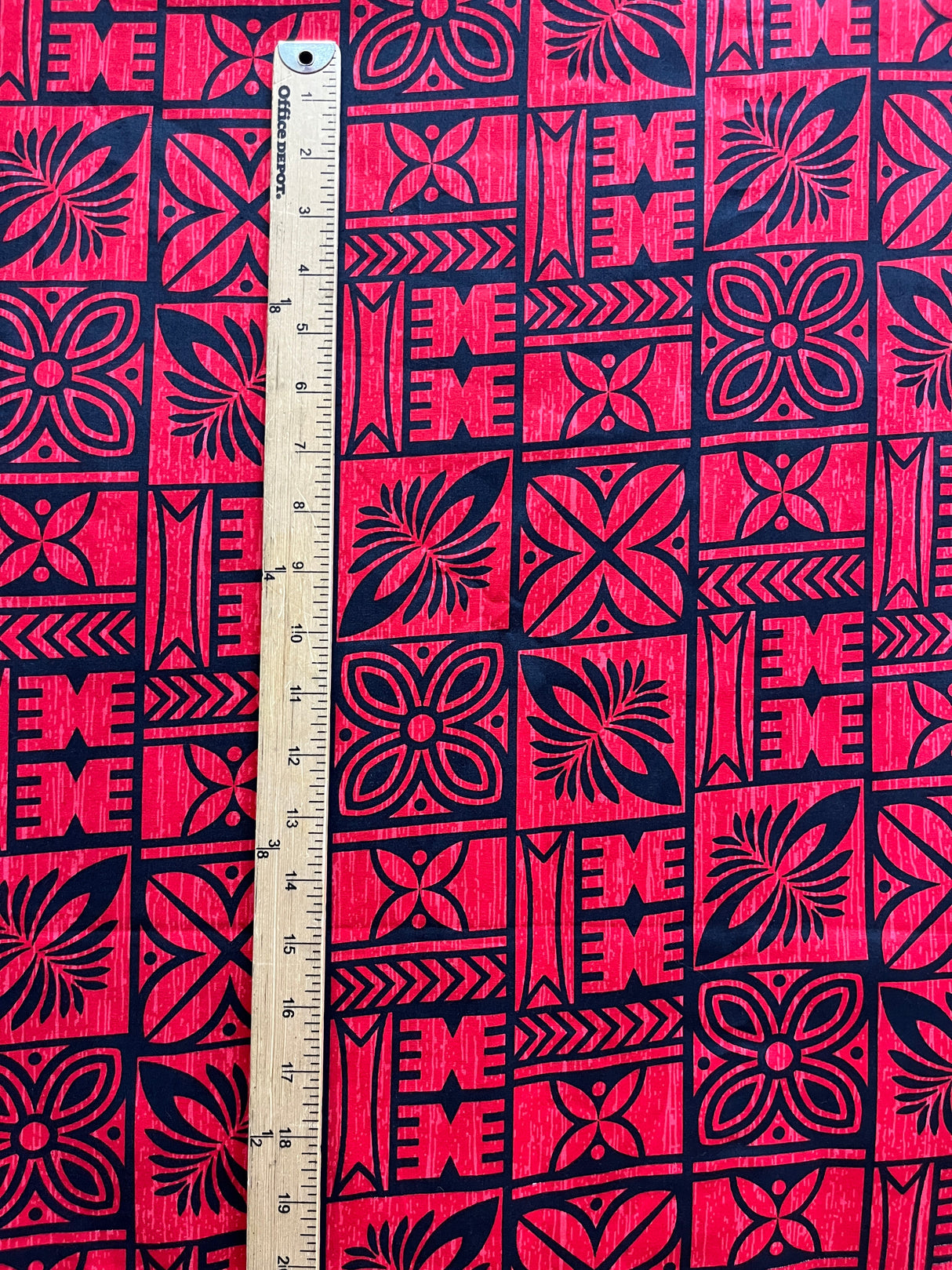 Traditional Polynesian Tapa Pattern Cotton Fabric - Red / Black, Orange / Black, Grey / Black, Purple / Black, 36" X 45" (1 Yard)
