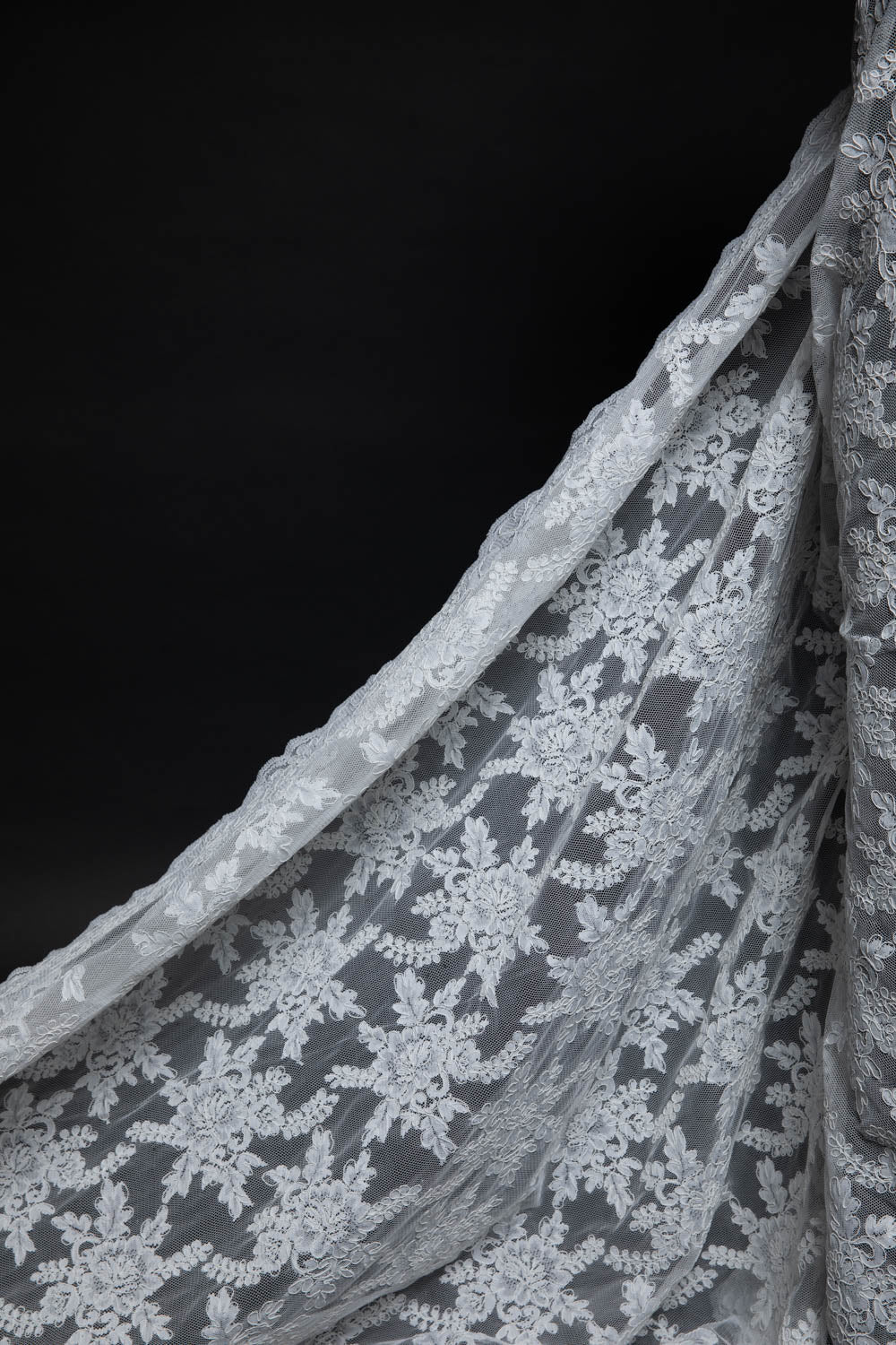 1 Yard Elegant Re-Embroidery Lace Fabric with Cord,52"/54" Wide Exquisite Design