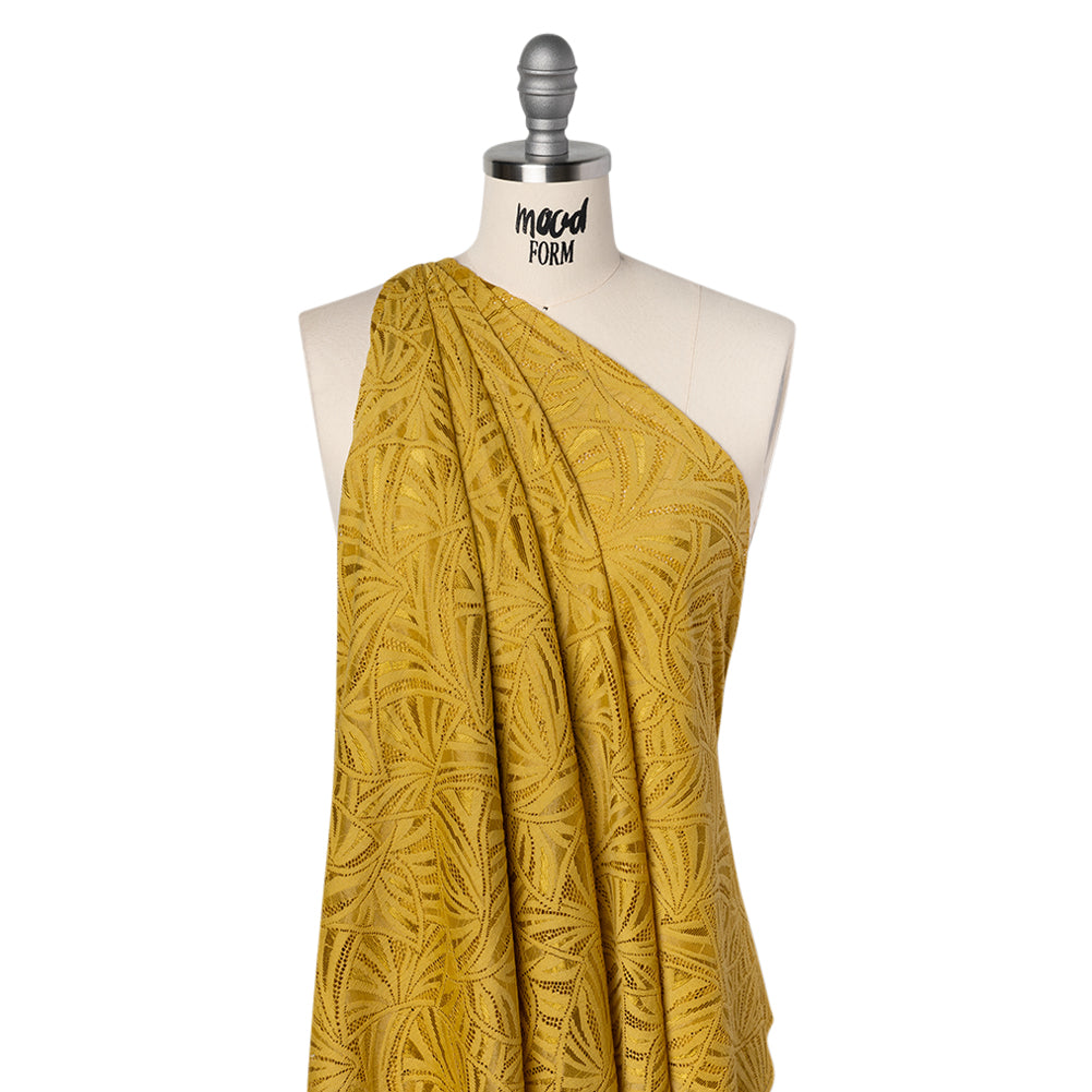Stretch Raschel Lace with Finished Edges - Rich Gold Flying Fans