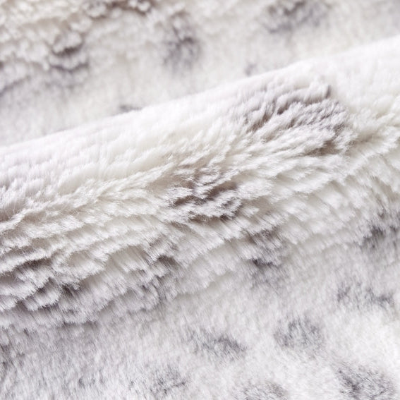 Polyester Cuddle Fabric Dove Luxe Cuddle Alaskan Bunny 58/60"