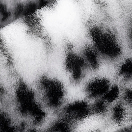 Luxe Cuddle Savanna Snow/Black Fabric 58/60" per Yard