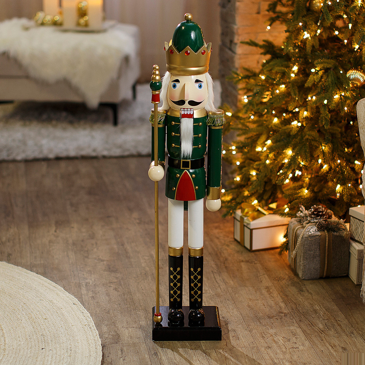 3FT GIANT WOODEN NUTCRACKER GRN