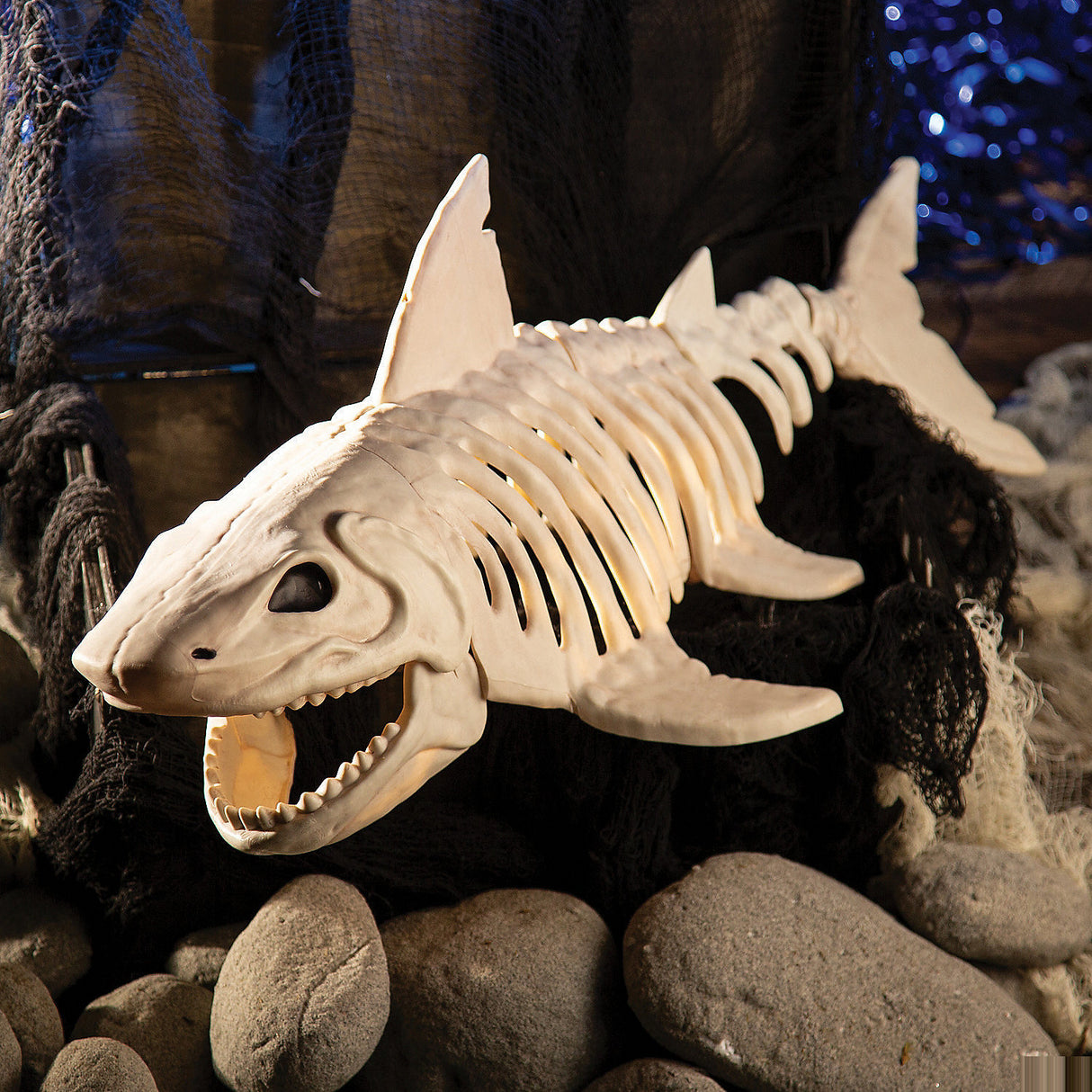 Realistic Plastic Shark Skeleton for Halloween Parties Scary Decorations and Haunted Scenes