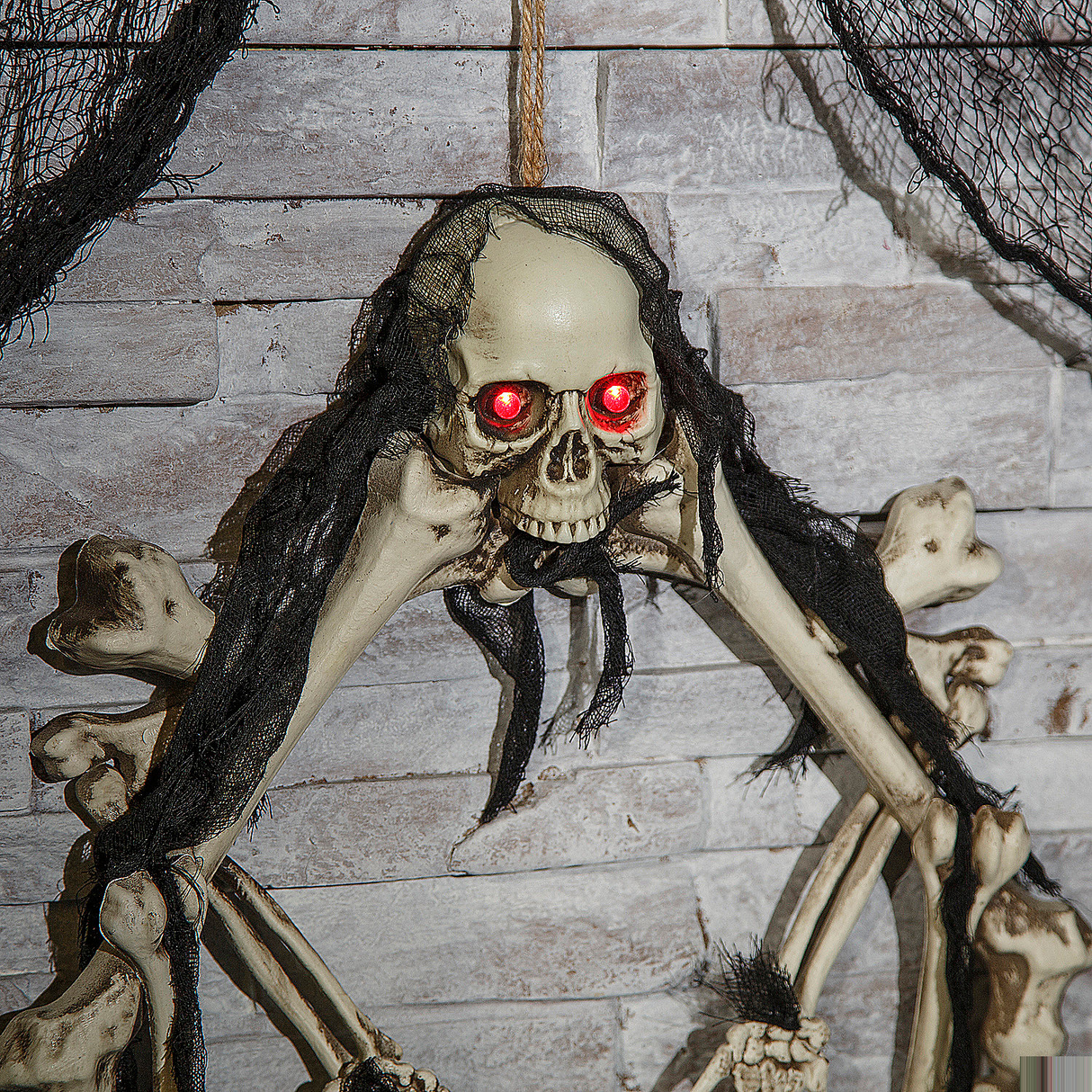 Light Up Skeleton Wreath