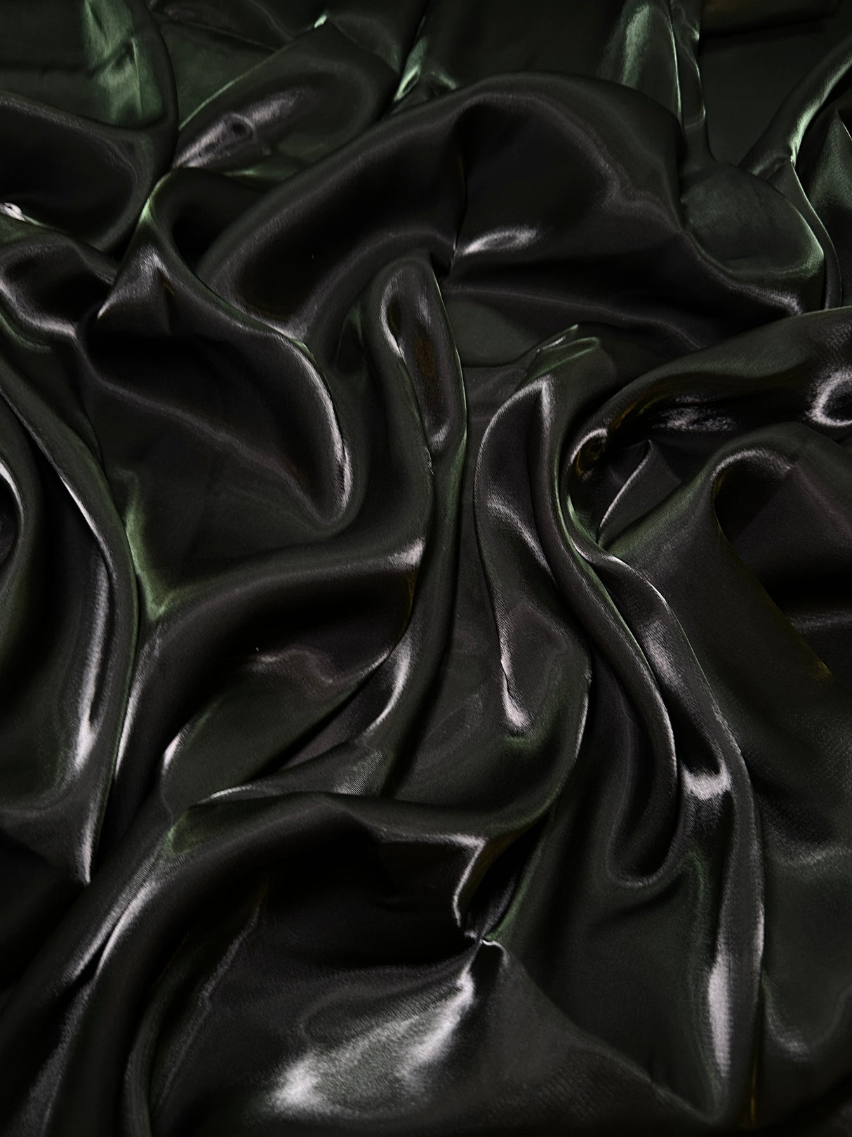 Liquid Shimmery Chiffon Black