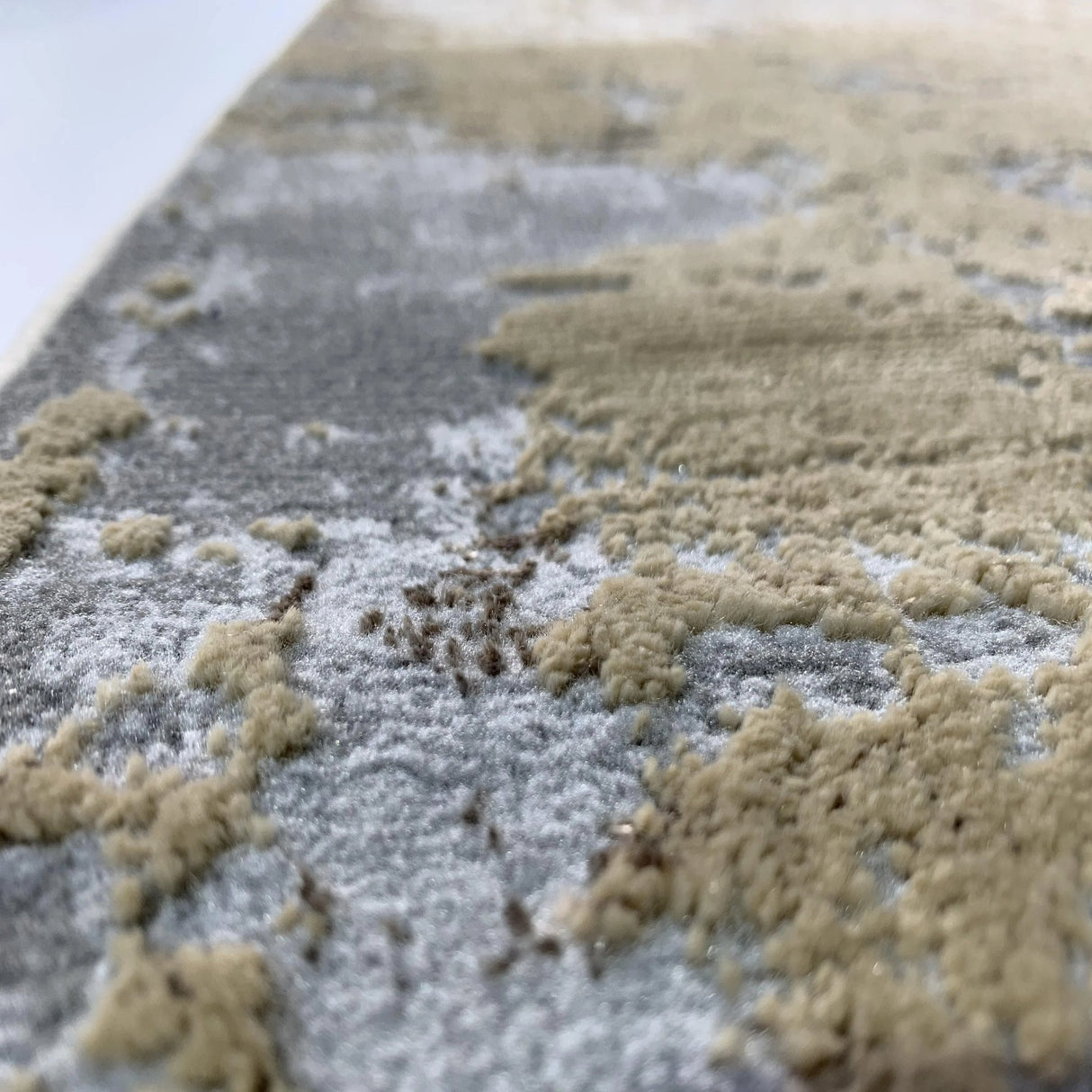Maximus 185 Polyester Viscose Blend Fabric - Beige/Golden Watercolor Abstract Design, Flat Weave, 7'6" X 10'3" (1 Rug)