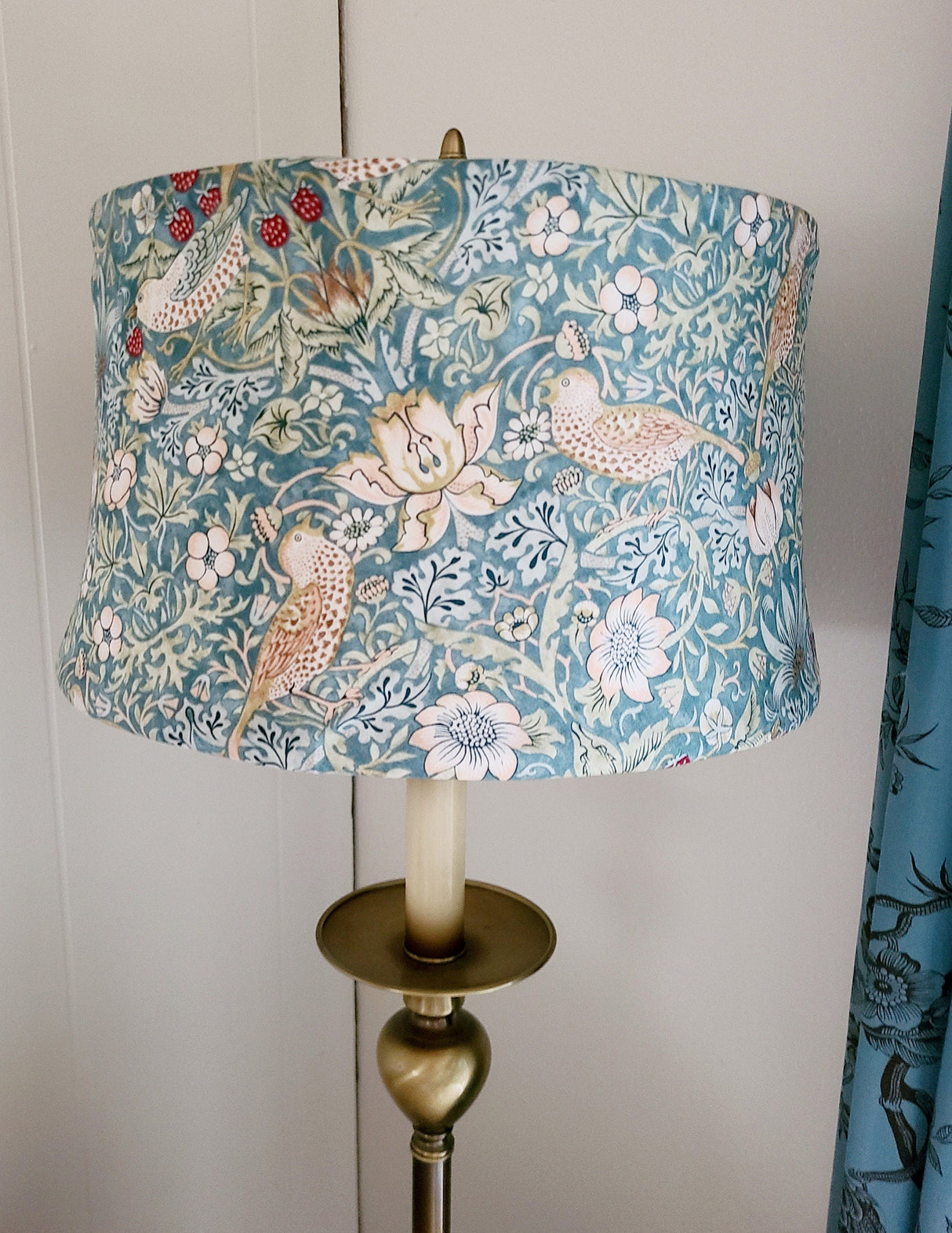 Quilting Cotton Strawberry Thief Aqua William Morris
