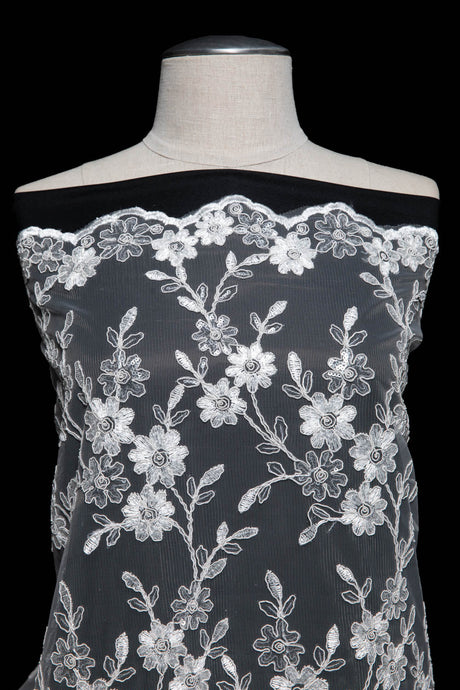 1 Yard Beautiful 3D Floral Applique Embroidered Tulle Lace Fabric 52" Wide Premium Fabric