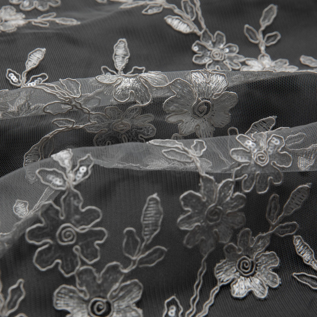 1 Yard Beautiful 3D Floral Applique Embroidered Tulle Lace Fabric 52" Wide Premium Fabric