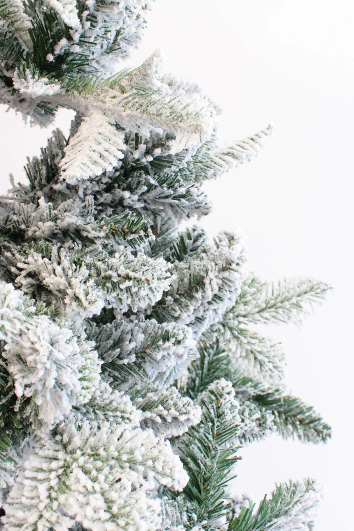 Alpine Fir Artificial Christmas Tree – Snow Flocked