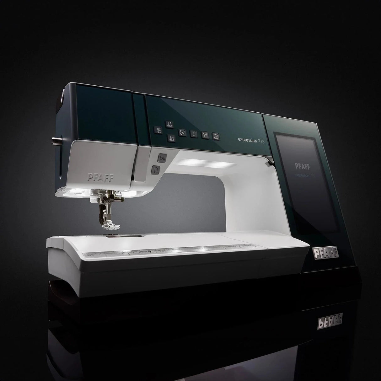 PFAFF Expression 715 Sewing Machine