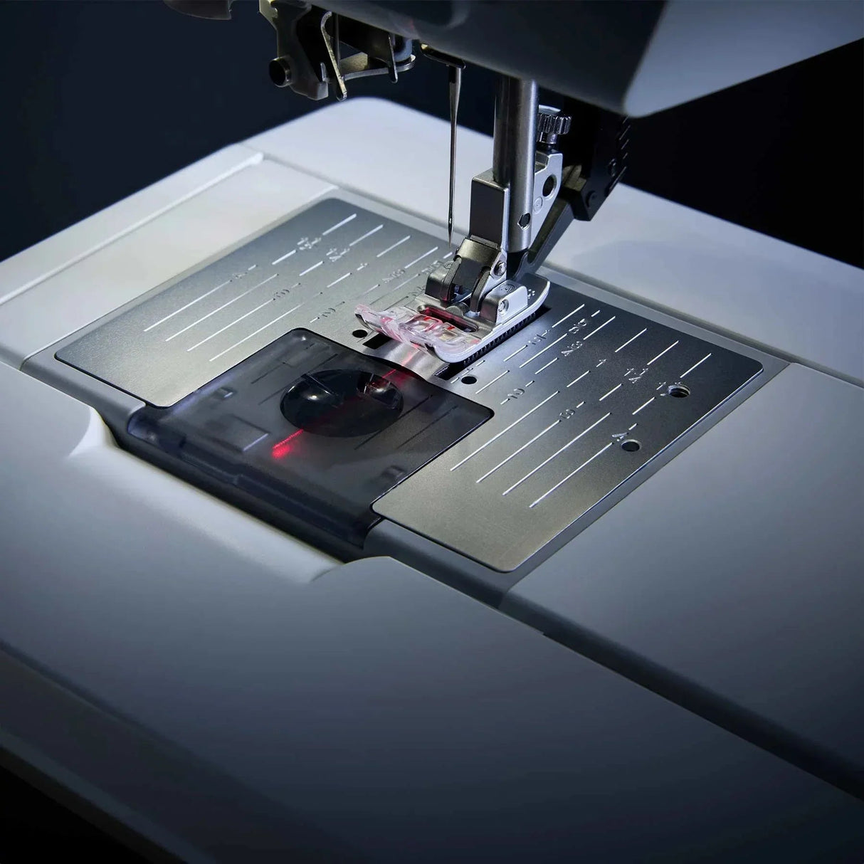 PFAFF Quilt Expression 725 Sewing Machine