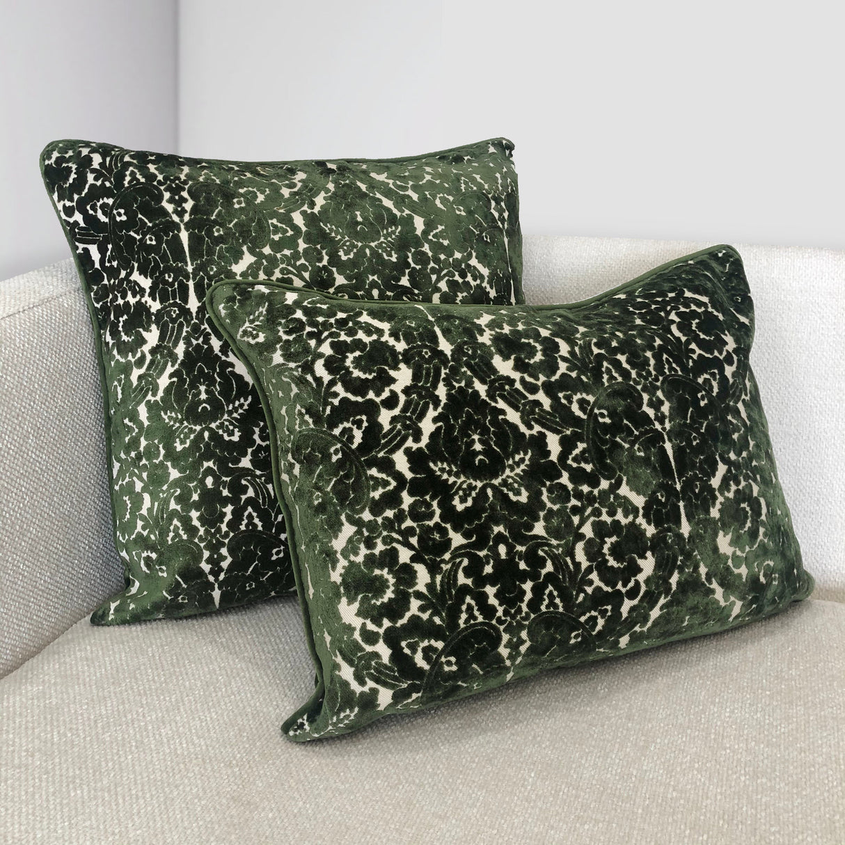 Nixon Traditional Damask Cut Velvet Pillow - Damask Pattern, 18" X 24" (1 Pillow)