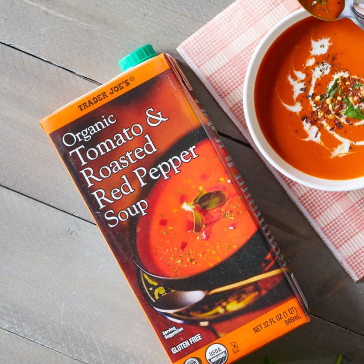 Trader Joe's Organic Tomato & Roasted Red Pepper Soup 32 fl oz