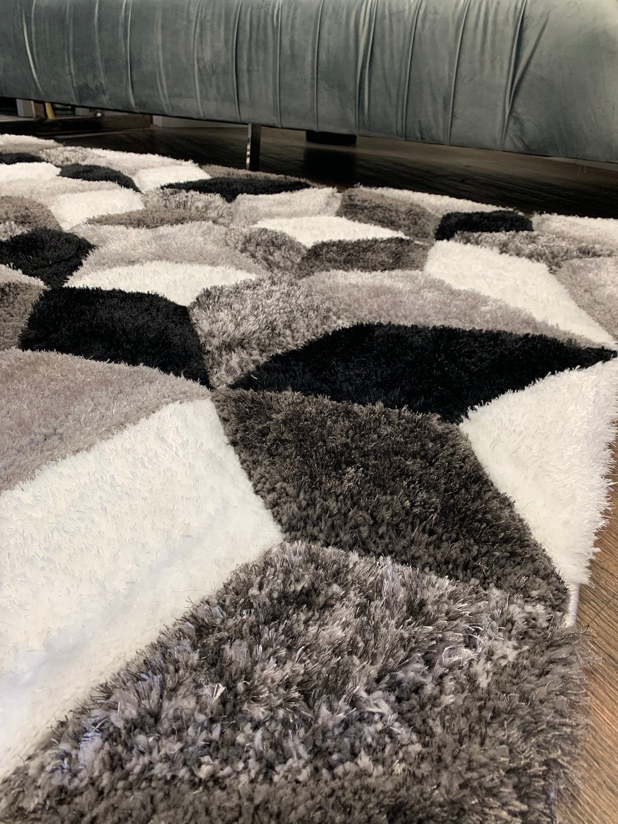 SR-729 Polyester Fabric - Silver Black White 3D Geometric Shag, 7'6" X 10'3", 5' 3" X 7' 5" (1 Rug)