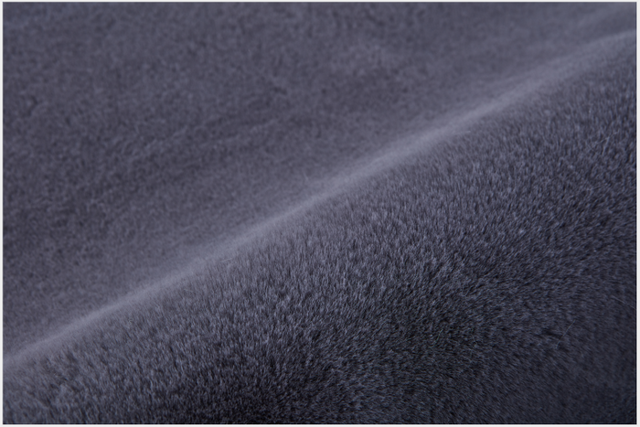 Machine-Made Faux Fur Rug for Opulent Indoor Comfort and Style