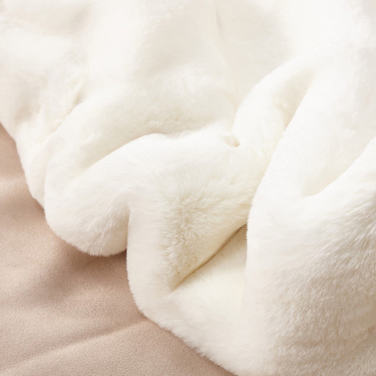 Soft Touch Faux Rabbit Chinchilla Feel Polyester Fabric - Solid Colors, 1" Pile Height (1 Rug)