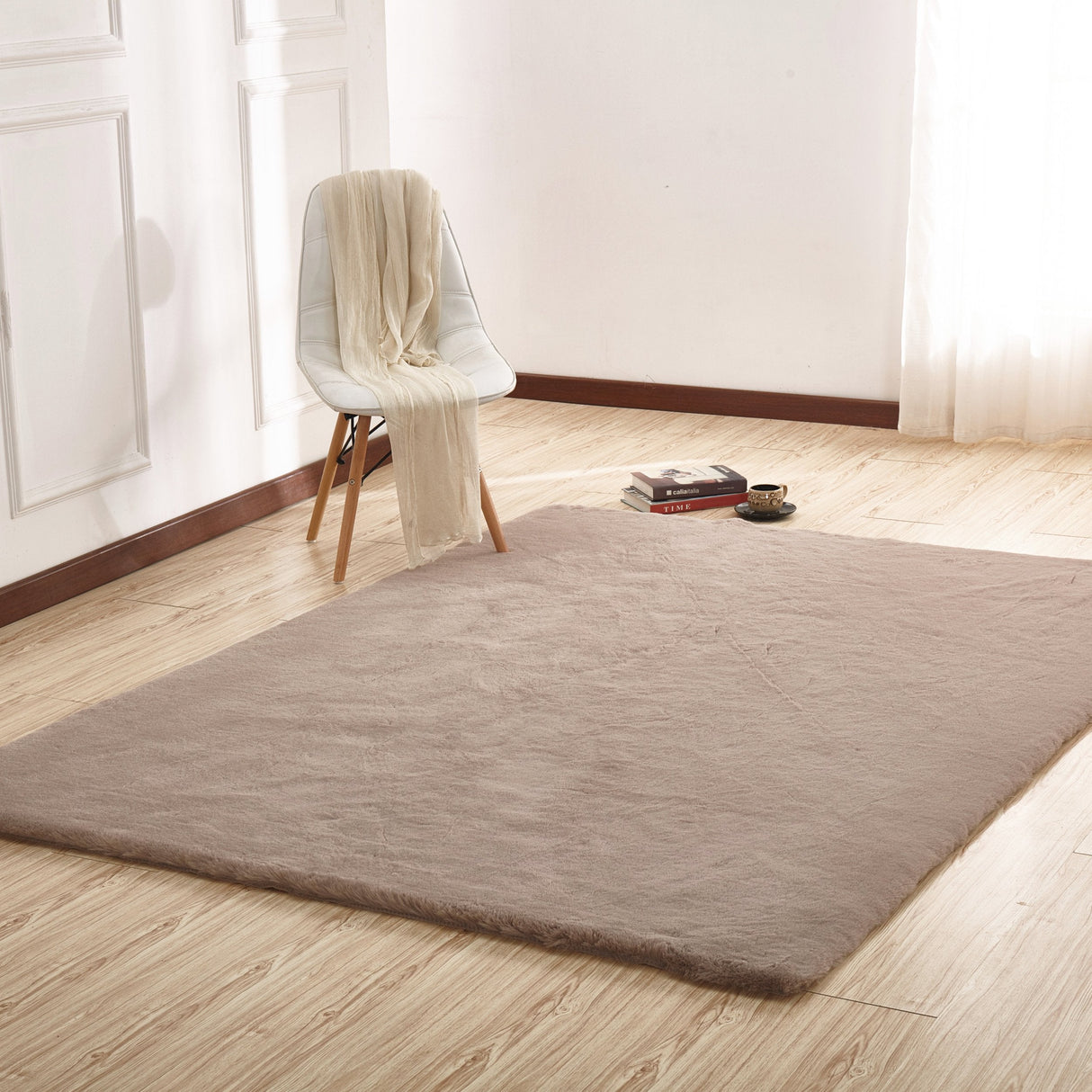 Soft Touch Faux Rabbit Chinchilla Feel Polyester Fabric - Solid Colors, 1" Pile Height (1 Rug)