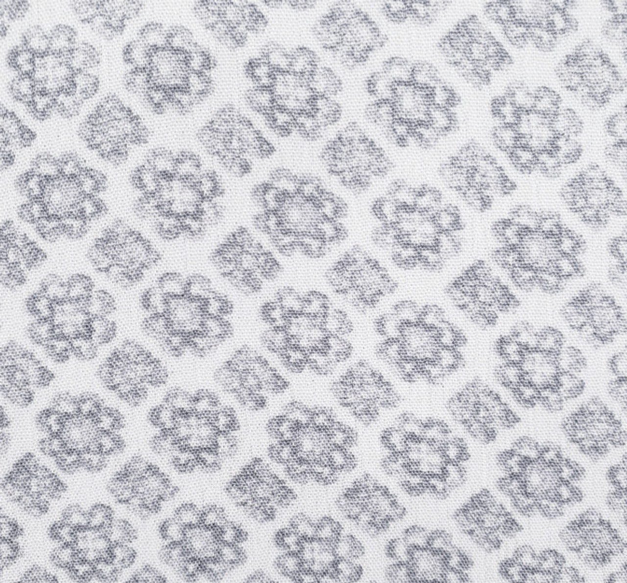 1 Yard Off White/Gray Rayon Crinkle Woven Fabric 50/52 Inch Wide 100 Percent Rayon