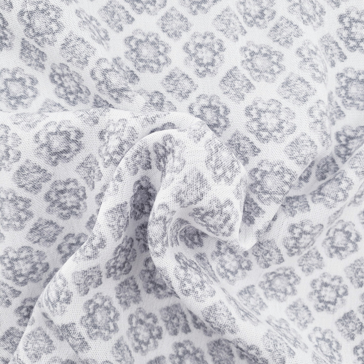 Rayon Crinkle 1D1229 100 Percent Rayon Fabric - Off White/Gray Crinkle Texture, 50/52" Width (1 Yard)