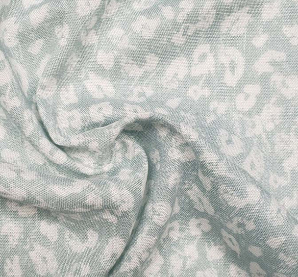 1 Yard Lightweight Rayon Slub Fabric Sky Gray For Stylish Clothing 55/56 Inches Width
