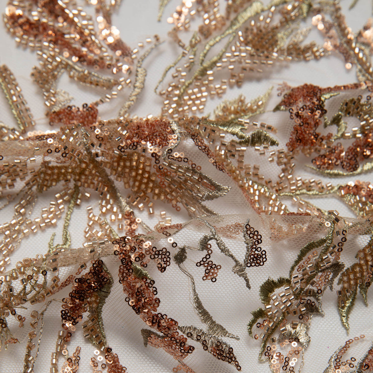 সিকুইন এবং সুন্দর প্যাটার্ন দিয়ে সূচিকর্ম করা ১ গজ টিউল লেইস ফ্যাব্রিক, ৫২" চওড়া