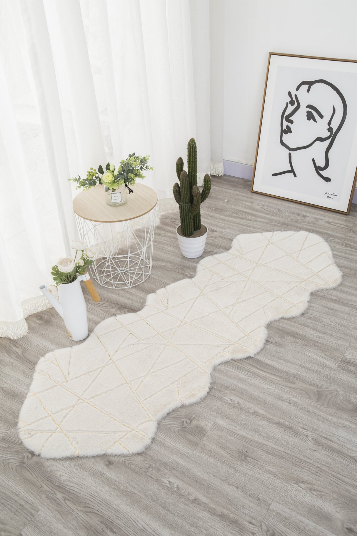 White With Golden Metallic Lines Faux Rabbit Touch Rug - White Lines, Faux Fur Rug (7'6" X 10'3")