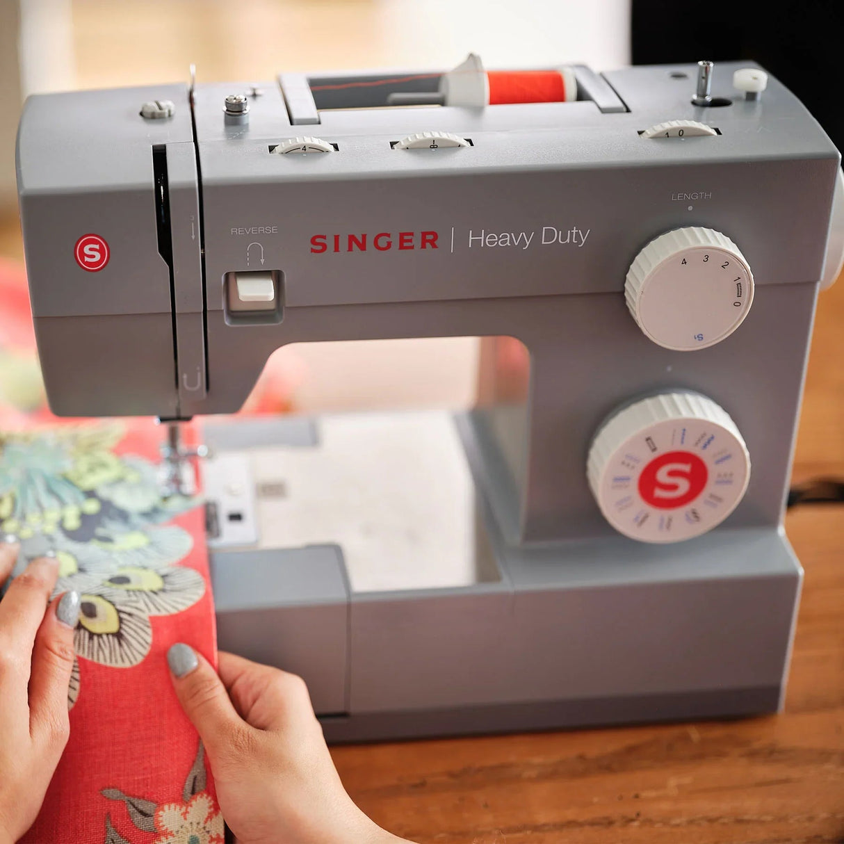 Heavy Duty Sewing Machine