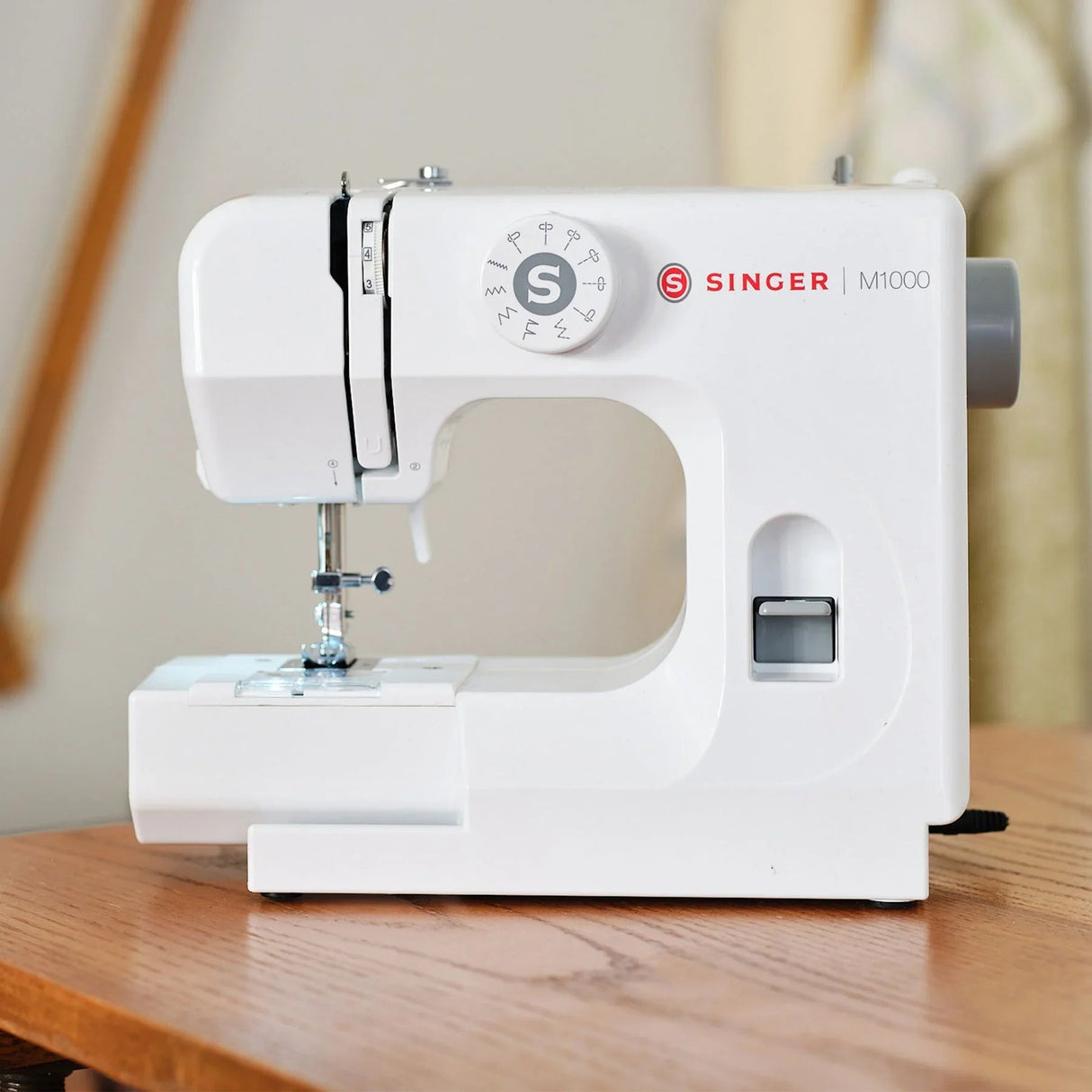 Singer M1000 Mending Machine