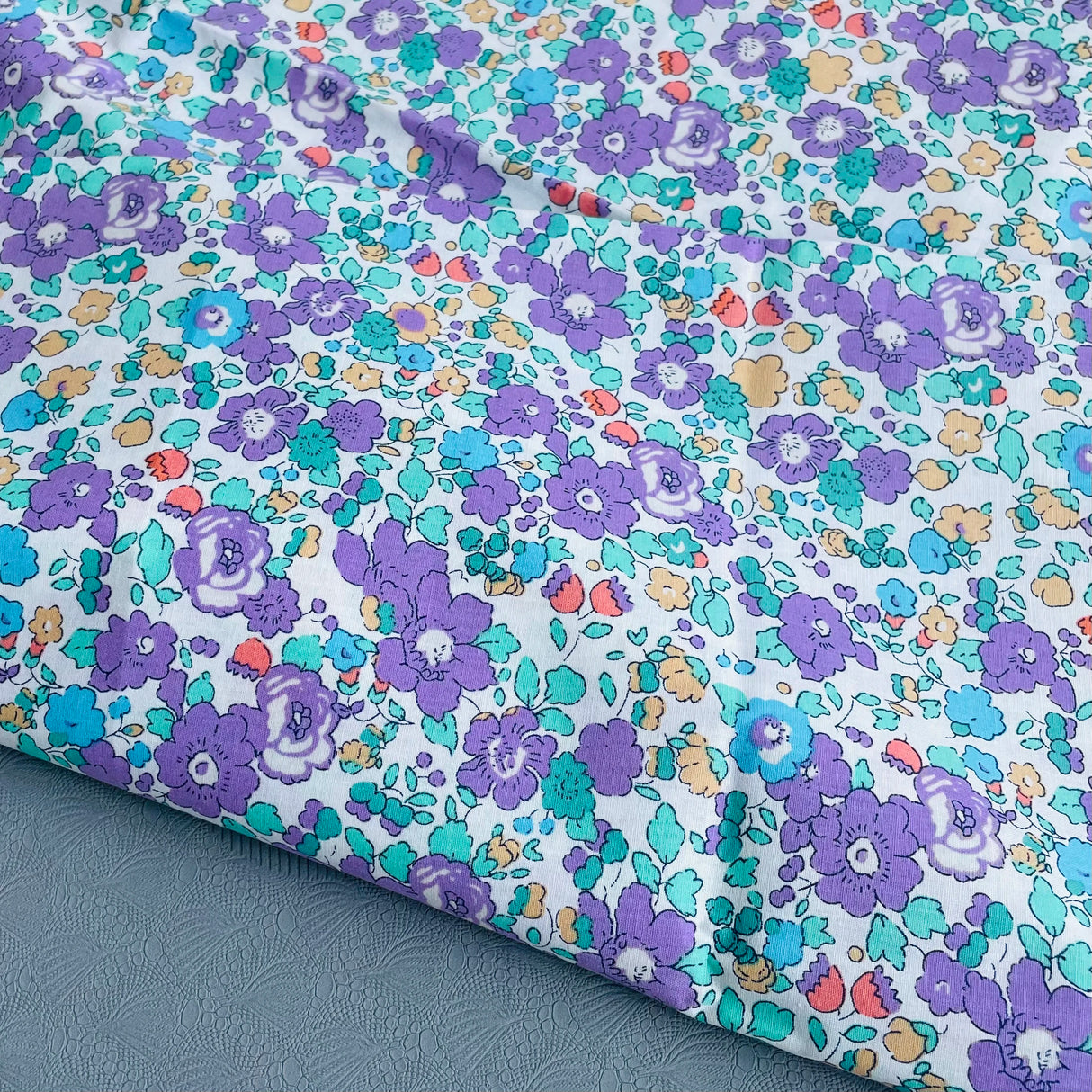 Betsy Floral 60S Tissun liberty Cotton Fabric For Kids Baby Sewing Cloth Dresses Skirt DIY Handmade Designer Patchwork Meter