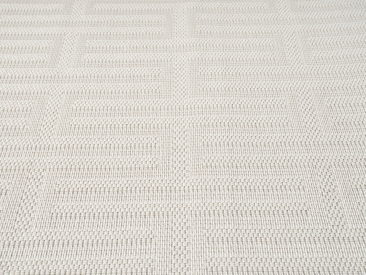Durable Outdoor Rug Crafted from 100% Polypropylene