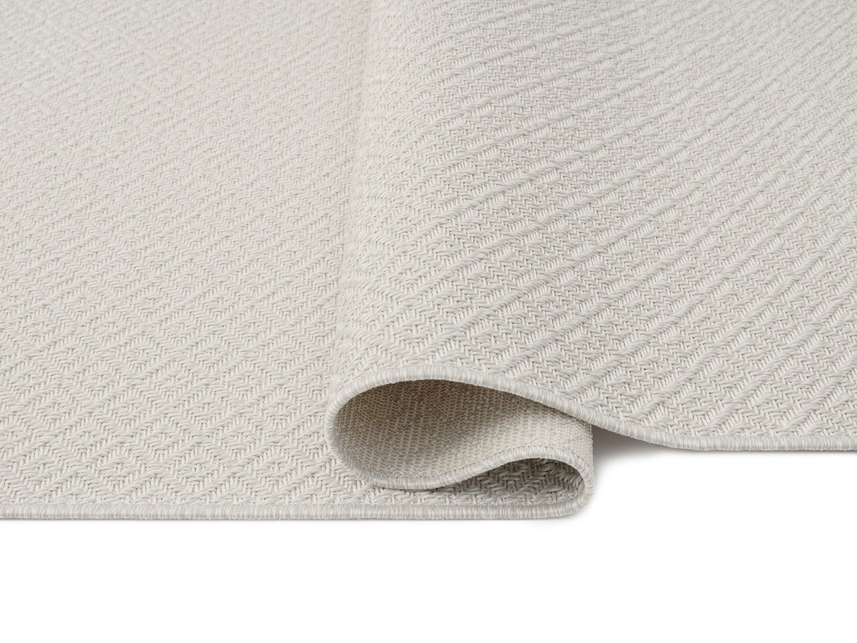 Durable Outdoor Rug Polypropylene Fabric - TOV 304, Indoor Outdoor, Machine Made, Made In Turkey, 4' X 6' To 9' 3" X 12' 5" (1 Piece)