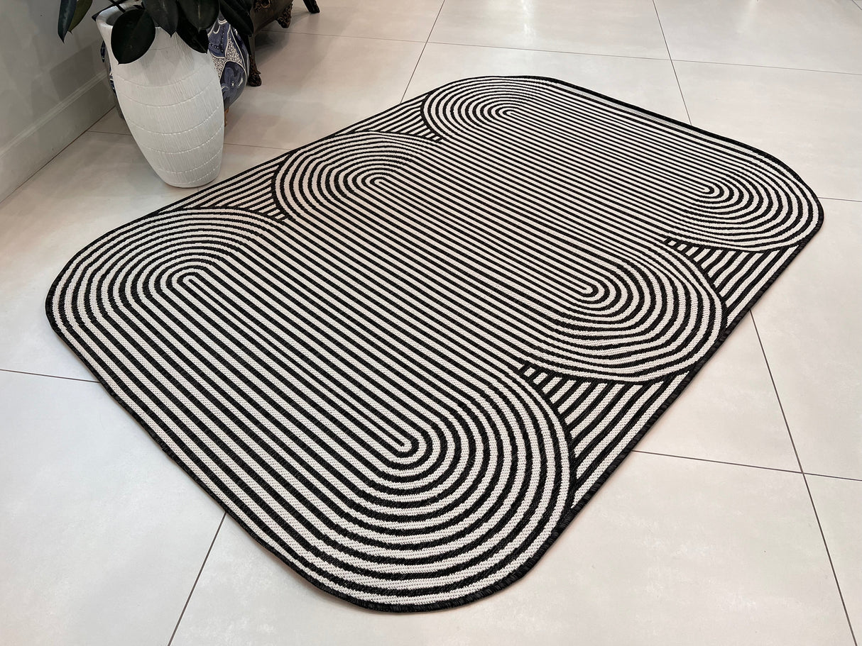 TOV 305 Polypropylene Fabric - Black & Ivory Geometric, Indoor/Outdoor Rug, Organic Live Edge (1 Piece)