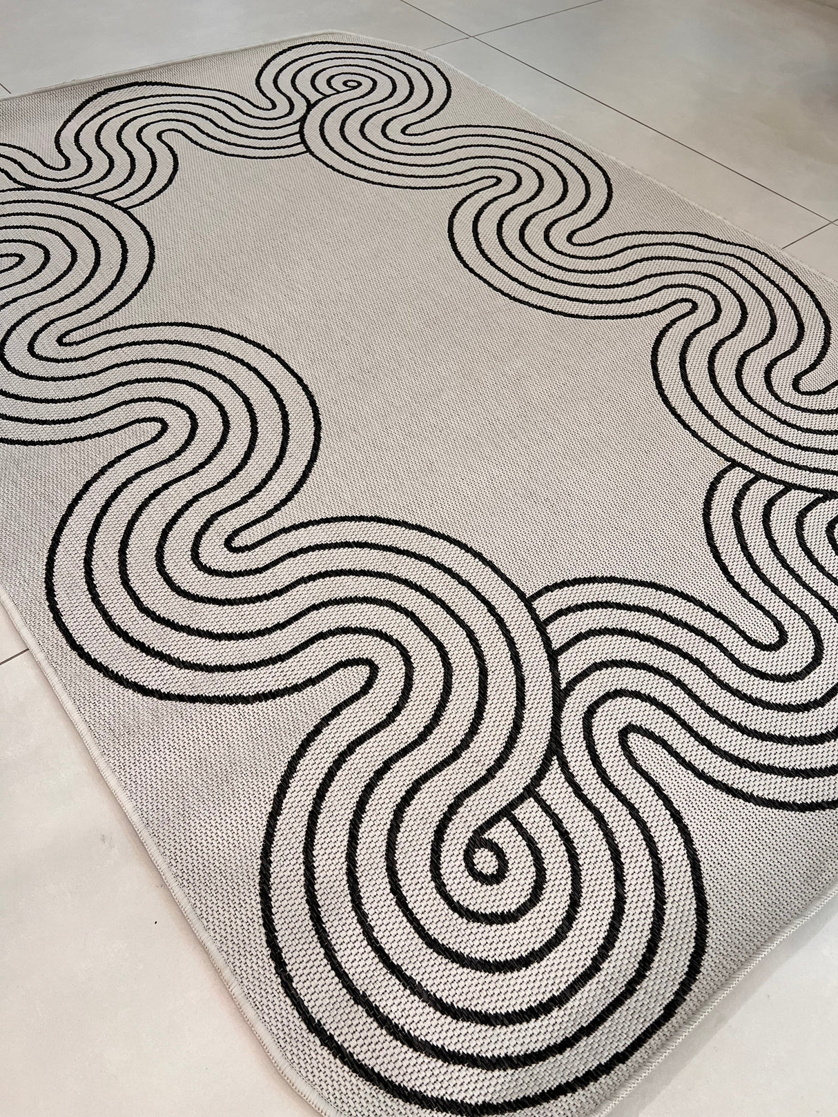 TOV 307 Polypropylene Fabric - Ivory, Black Geometric Swirl, Live Edge Design, 5' 3" X 7' X 6" (1 Rug)