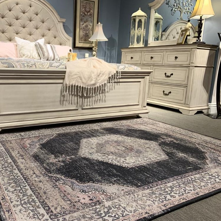 Medallion Vintage Faded Print Style Polypropylene Fabric - Faded Medallion Print, Black, Low Pile, 5' X 7' (1 Rug)