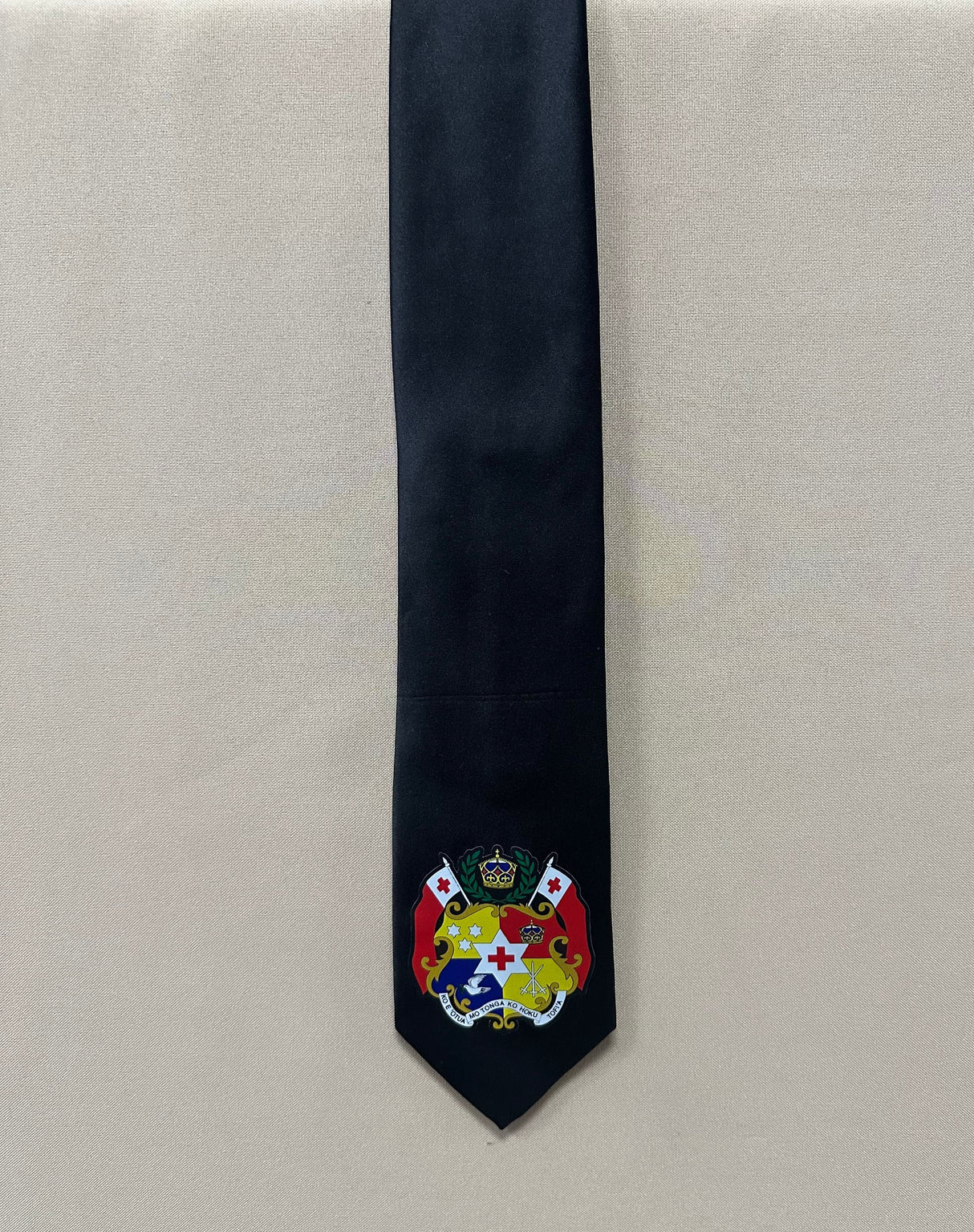 Tonga Seal Tie Polyester Fabric - Tongan National Seal, 56" Length, 3.5" Width (1 Tie)