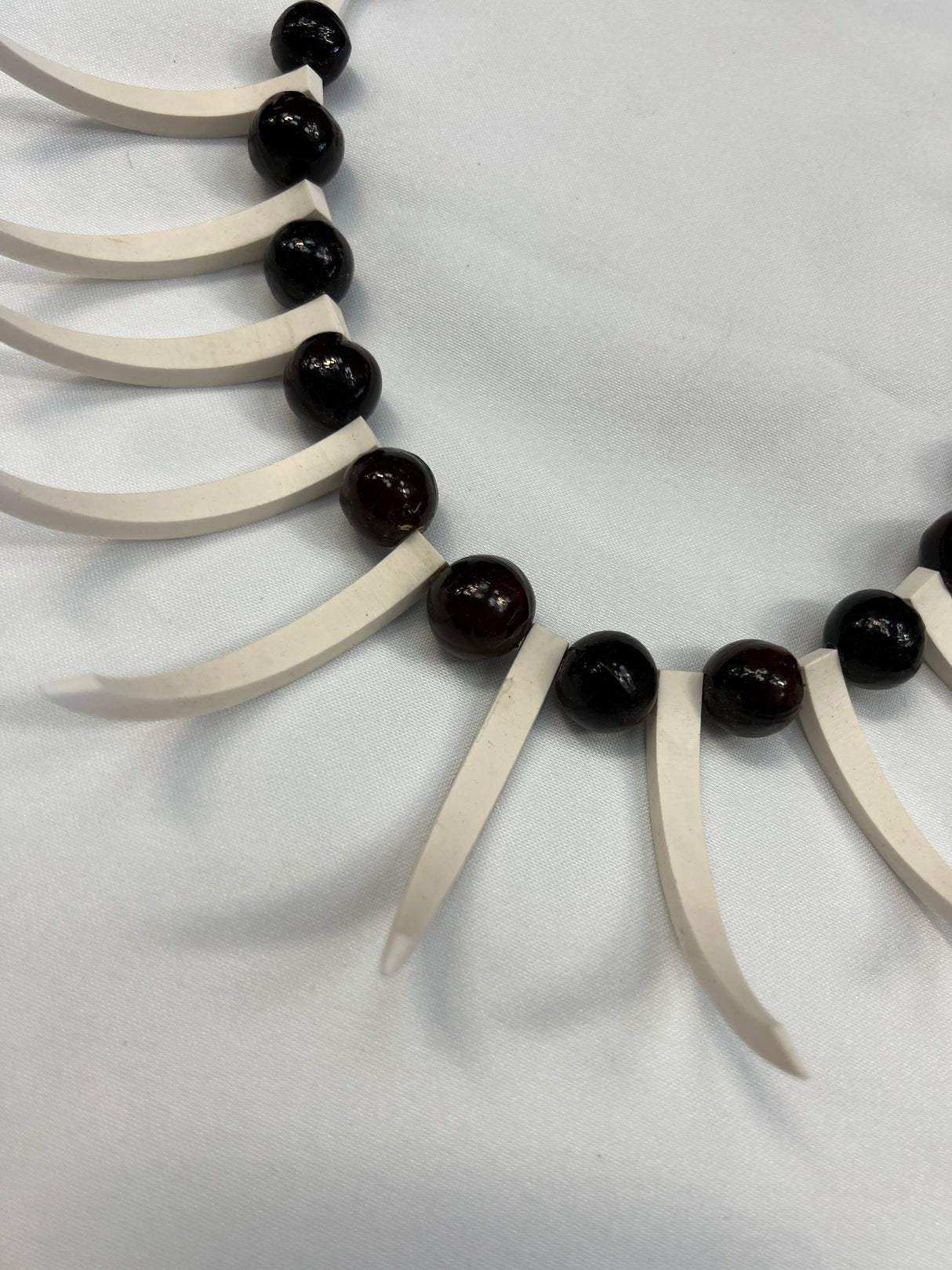 Authentic Ula Nifo Necklace Fabric - White Shells, Brown Beads (1 Piece)
