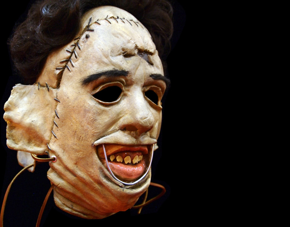 The Texas Chainsaw Massacre - Killing Leatherface 1974