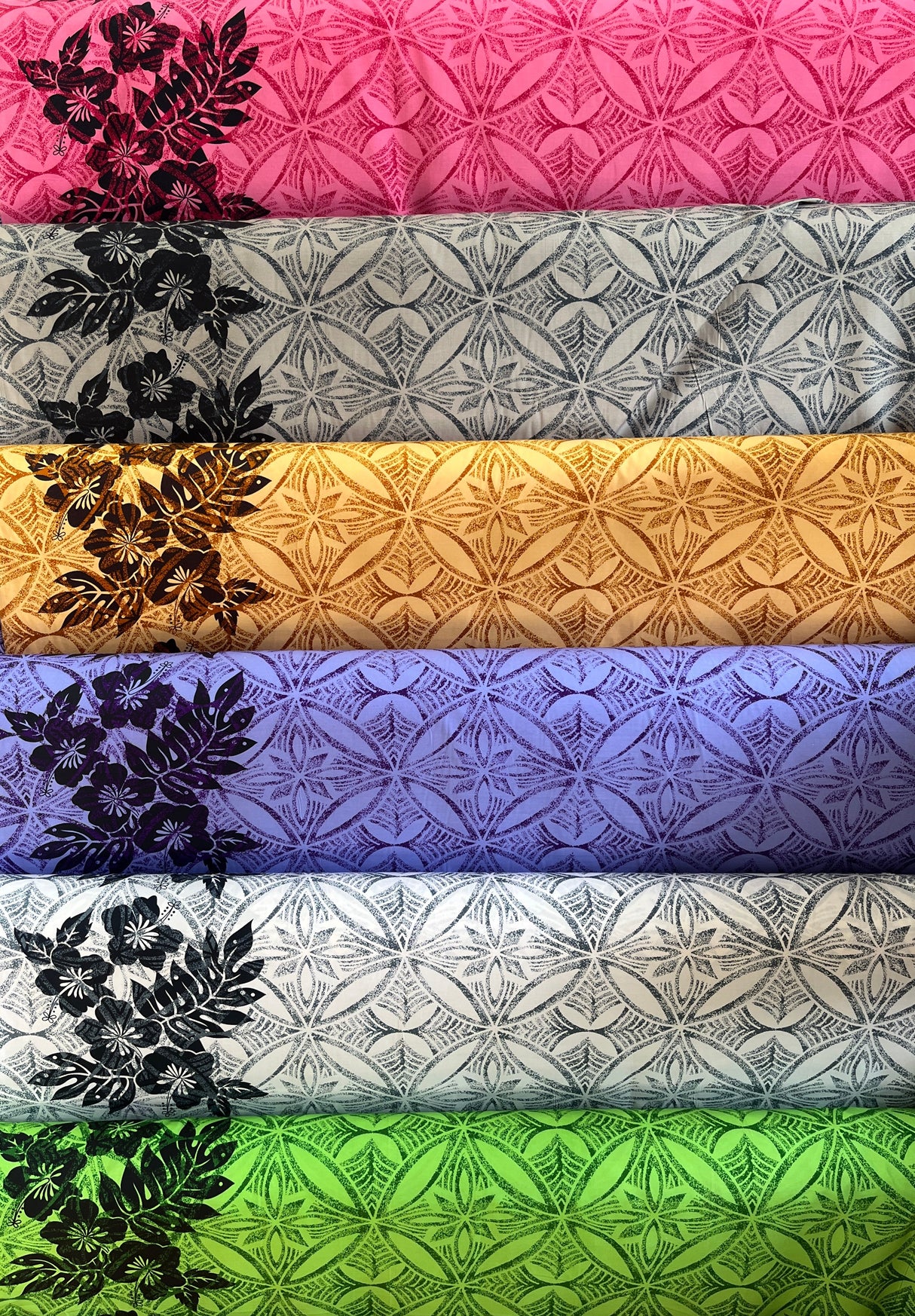 Tropical Floral Border Polyester Fabric - Tropical Floral Border, 60" Width (1 Yard)