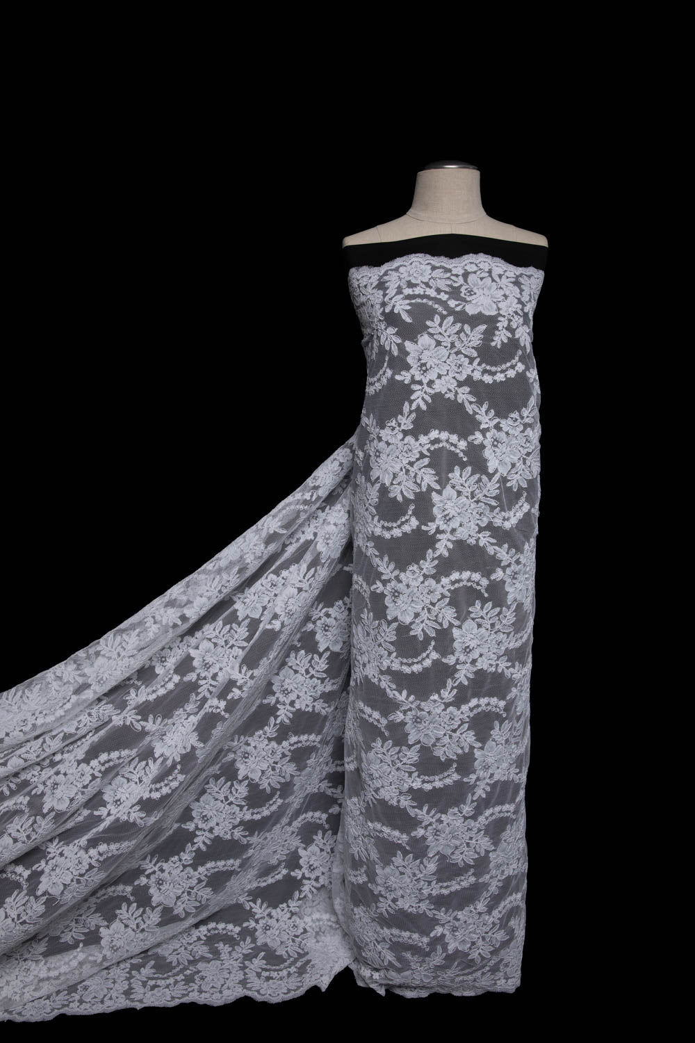 1 Yard Elegant Re-Embroidery Corded Lace Fabric, Floral Pattern, 52"/54" Wide