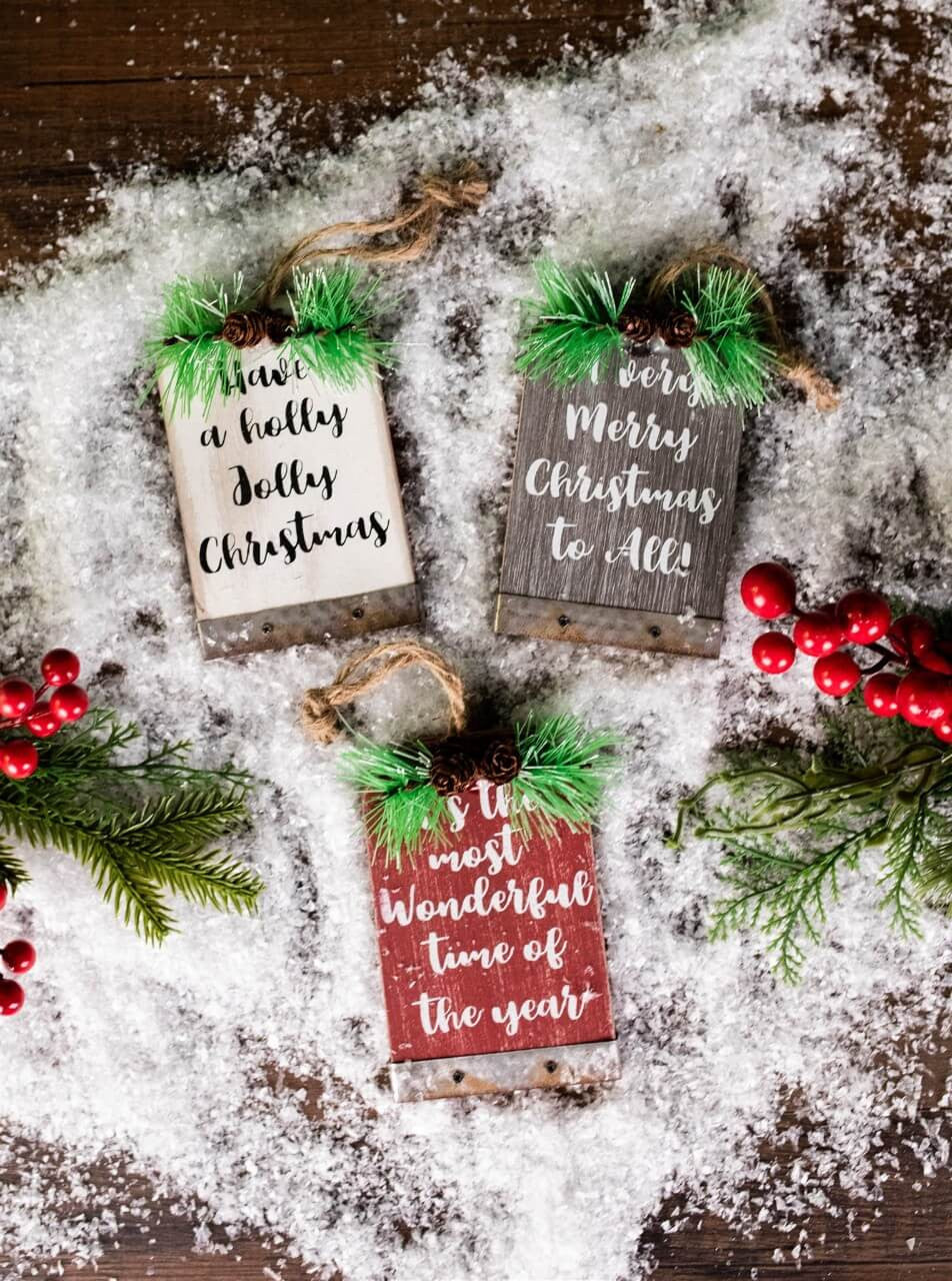 5 Inch Wood Holiday Sign Ornament with Pinecone Accent Decorative Christmas Hanging Ornament