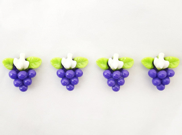 3/4" Purple Mini Plastic Grape Cluster - Pack of 100 Pieces