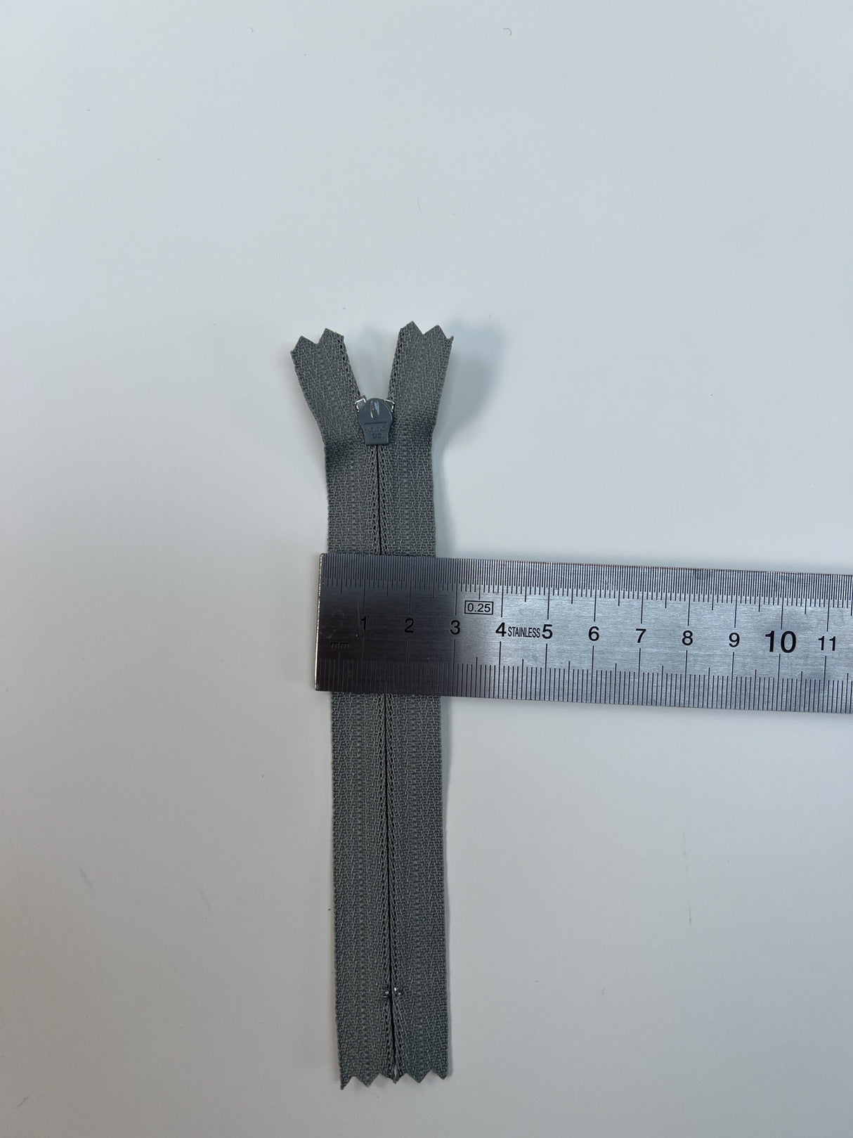 Gray Polyamid Sewing Notions
