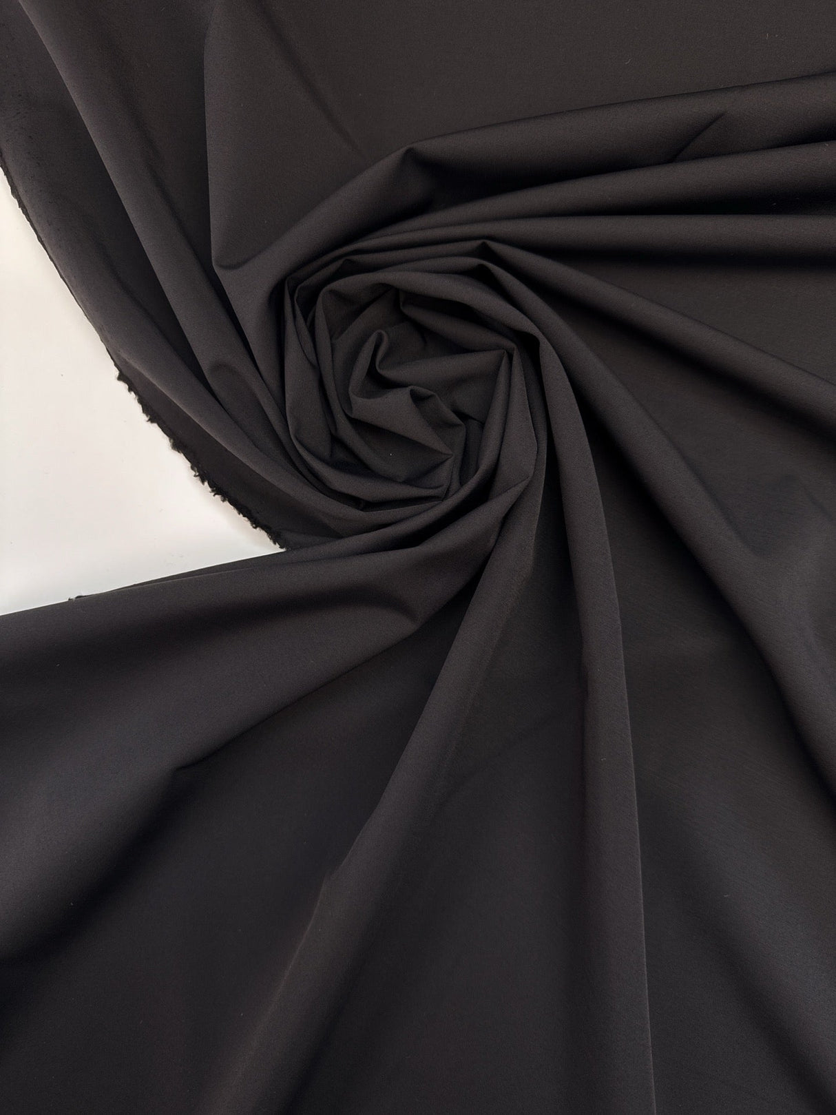 Virgin Wool Suiting Black Super 150s