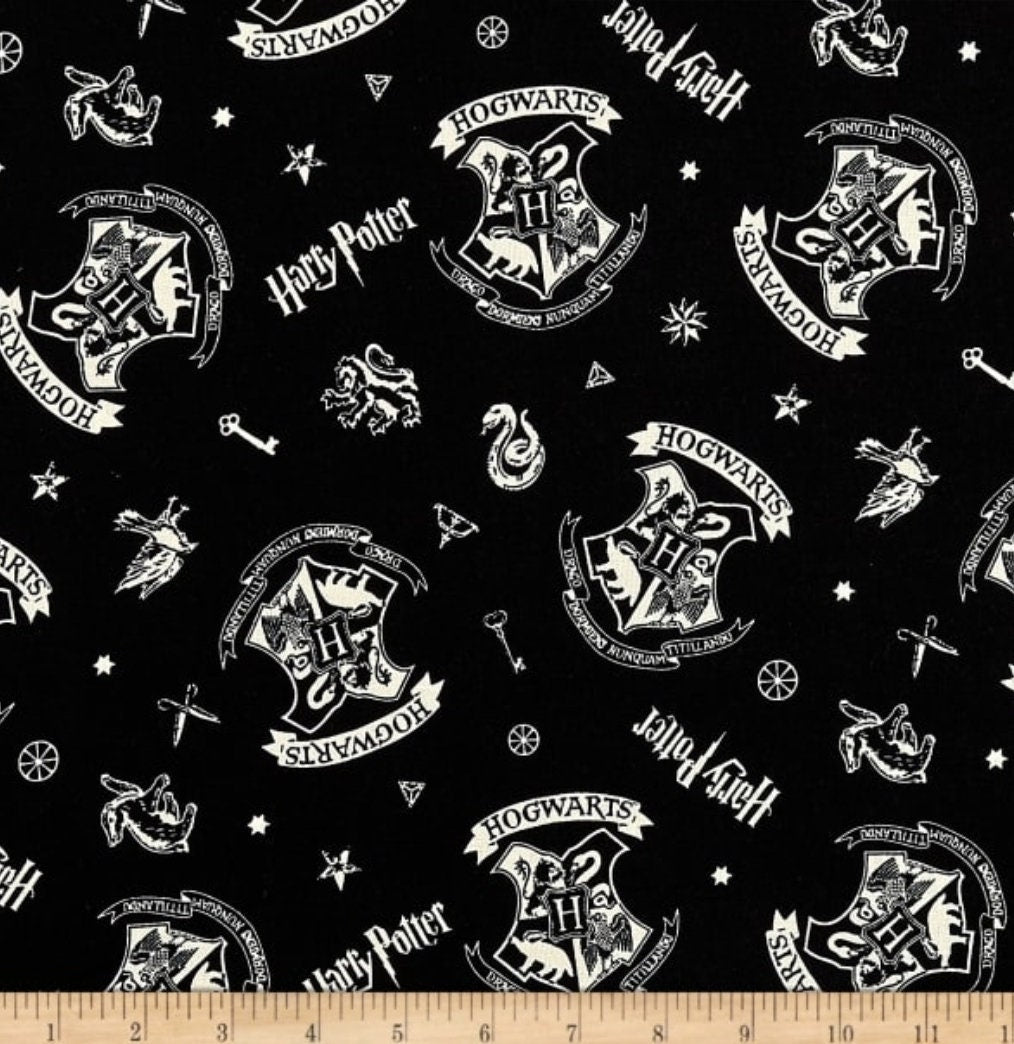 Quilting Cotton Harry Potter Tossed Assets in Black