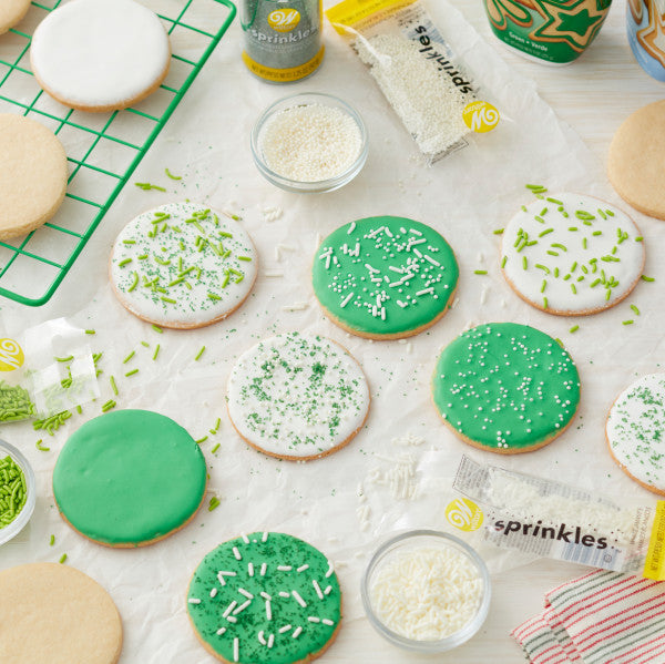 Wilton Green Cookie Icing – Ready-to-Use Vanilla – 7.5 oz.