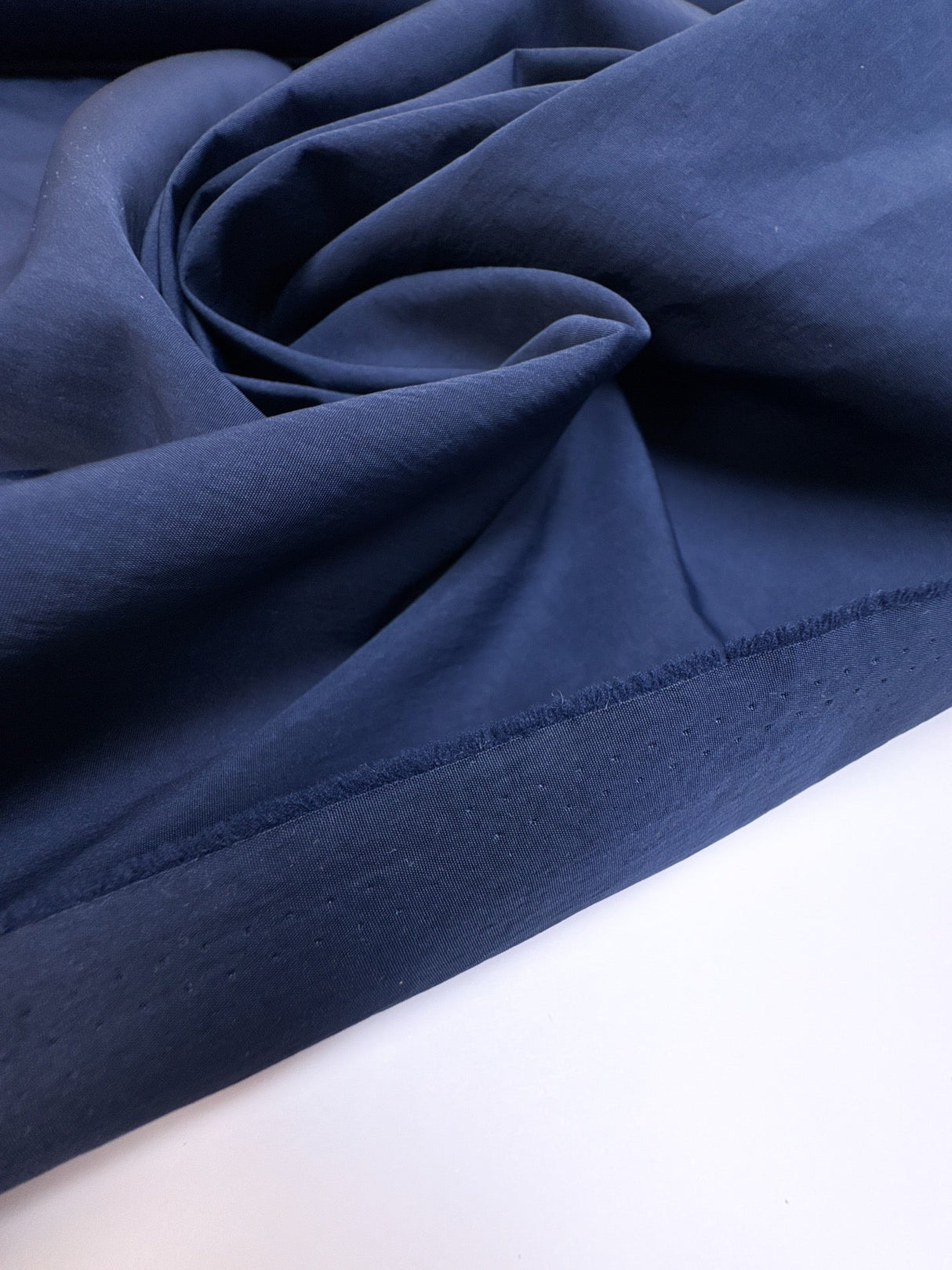 Blue Polyamide Woven Water-Repellent Lightweight Fabric