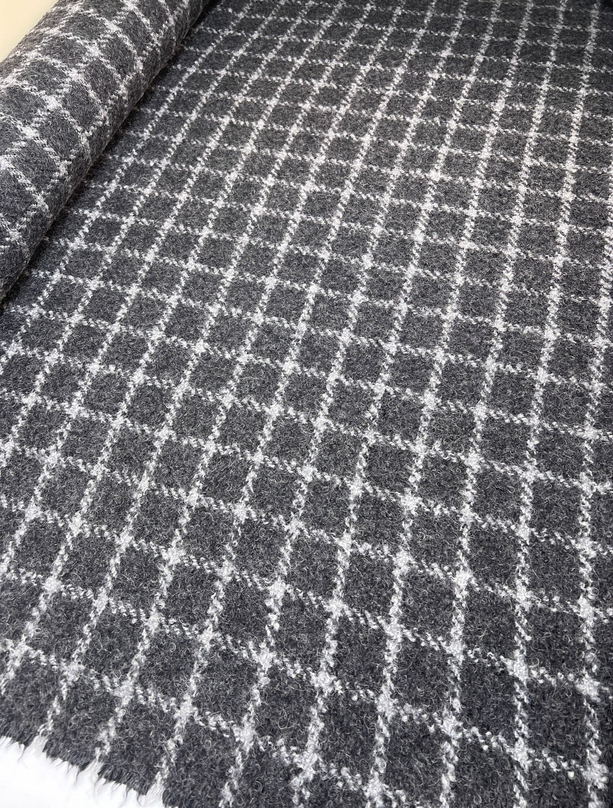 Virgin Wool Blend Bouclé Tweed Checked Gray