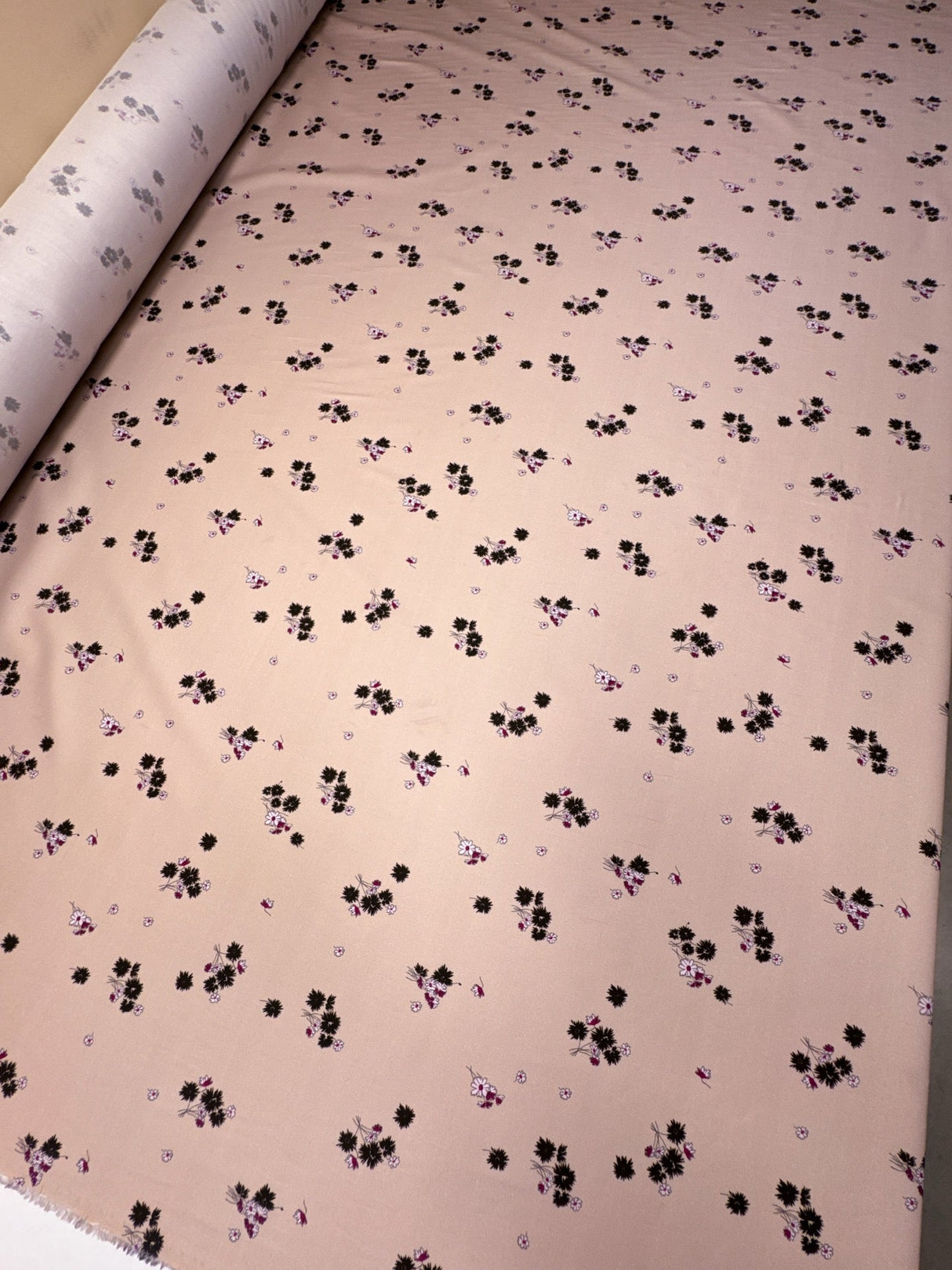 Viscose Twill Floral Print Black Pink