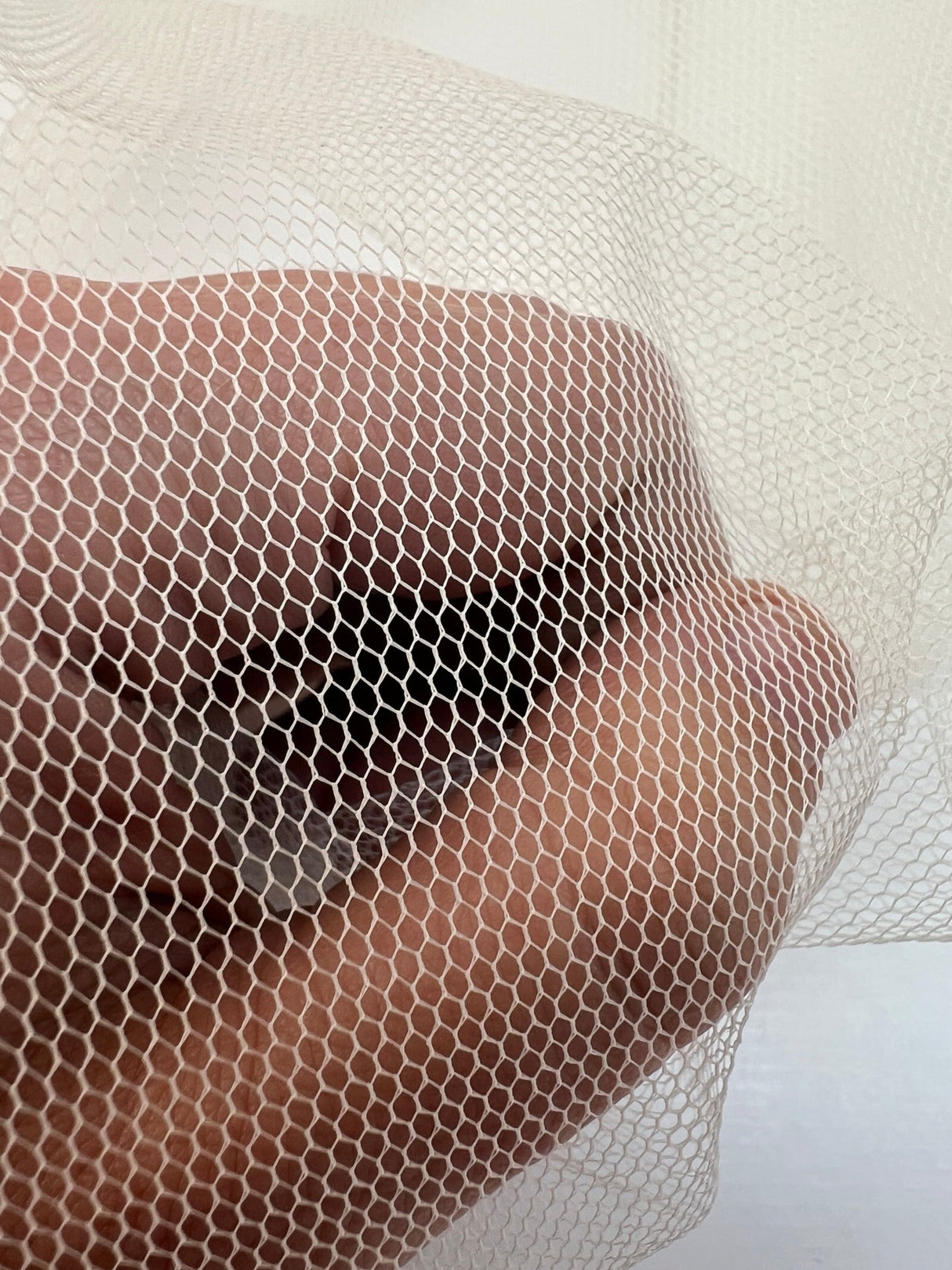 Polyamide Mesh White Shade